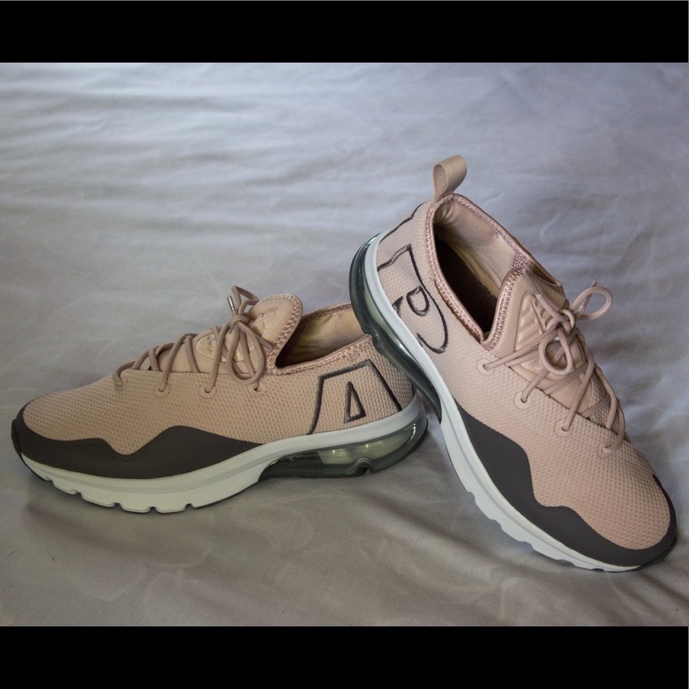 Nike Air Max Flair 50 Sneakers NWOT!